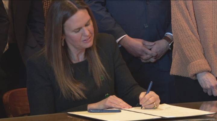 Politicians respond to Gov. Sanders' special election proclamation