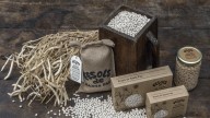 El fesol de Santa Pau cumple 10 años de DOP: solo quedan 10 productores que cultiven esta legumbre