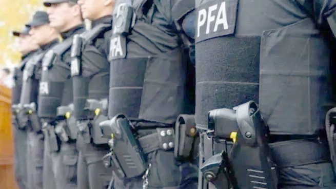 Piden rechazar el decreto que habilita a la Policía a hacer espionaje