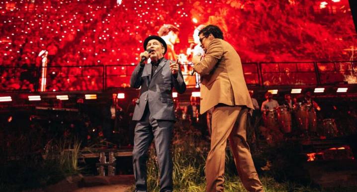 Rubén Blades sorprende en concierto de Bad Bunny en Puerto Rico y canta “Amor y control”