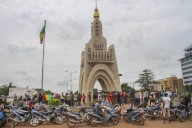 Al-Qaida-linked militants target fuel trucks in Mali in a blockade that could squeeze the economy – Winnipeg Free Press