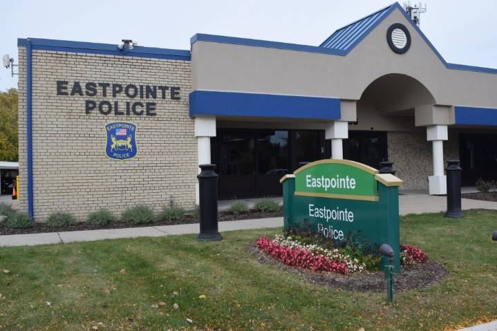 Alleged Macomb County child molester being held in New York jail