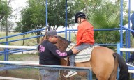 DIF Municipal ofrece equinoterapia como parte de la rehabilitación integral en UBR Maravillas
