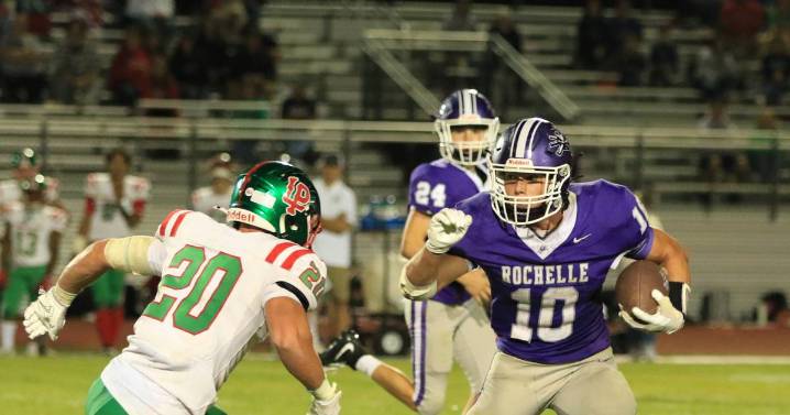 Rochelle gets back on track, routs La Salle