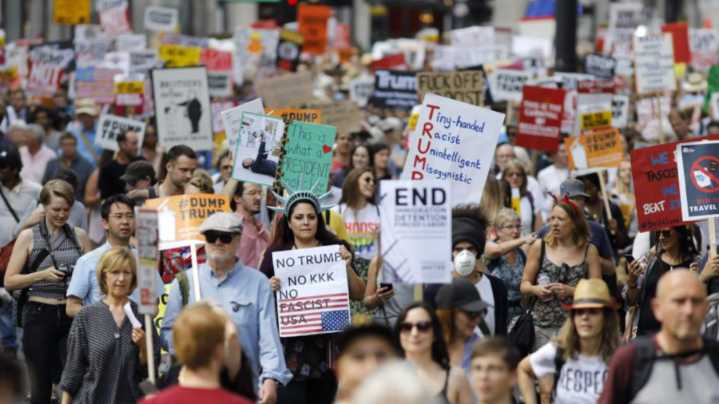 (+Fotos) Comienza una protesta masiva en el centro de Londres contra la visita de Trump