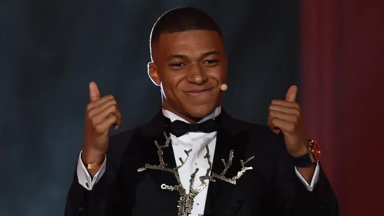 What are the other awards at the Ballon d'Or gala? Explaining the different prizes and how they are won