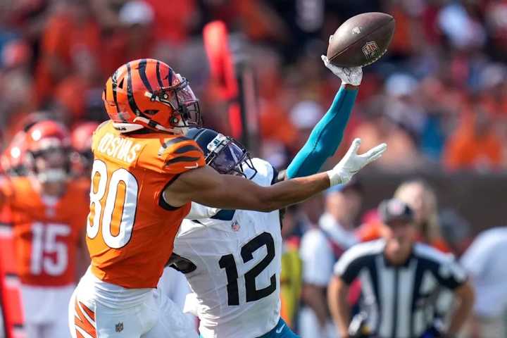Deion Sanders’ Family Friend Sympathizes With Travis Hunter’s Father After Controversy Ruins Son’s NFL Debut Travis Hunter almost had his first highlight reel as a defensive back in the NFL. But it wa