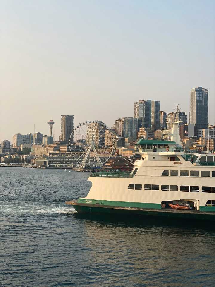 12 Iconic Seattle Attractions Everyone Should Visit