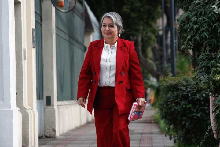 Jeannete Jara vuelve a defender propuesta de ingreso vital: "¿Han ganado alguna vez el sueldo mínimo, como yo misma?