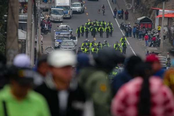 Movimiento indígena ecuatoriano denuncia cortes de luz e internet en zonas de protestas