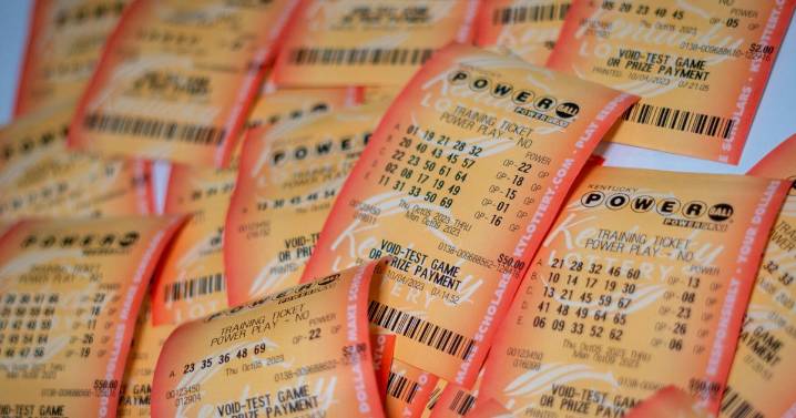 Powerball jackpot soars to historic number ahead of Wednesday night's drawing