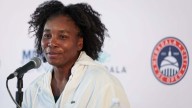 Venus Williams jokes about abandoning Serena after teaming with Fernandez