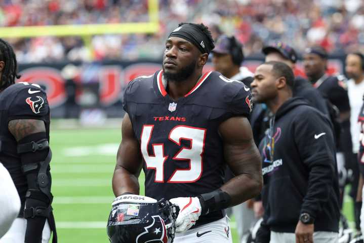 Giants add necessary linebacker depth to practice squad