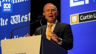 Mixed reaction as WA government plans to cut red tape to priority energy projects