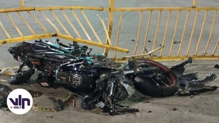 Motociclista grave tras colisión con auto en Curicó