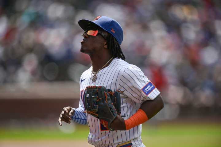 Mets make 2 moves as rosters expand