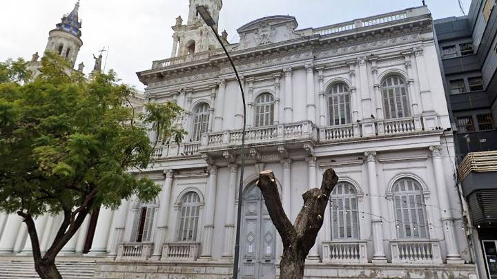 Investigarán defraudación al Estado y al Arzobispado en rendiciones de escuelas públicas de gestión privada