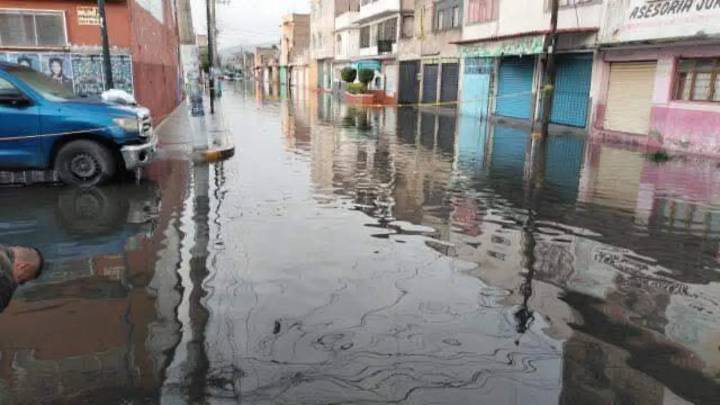 Lluvias en Nezahualcóyotl provocan anegaciones y afectaciones viales