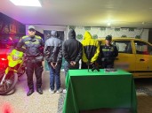 Capturan en Bogotá a tres hombres con Mini Uzi y antecedentes de homicidio