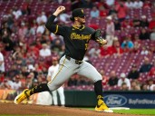 Pirates top Reds 4-3 in 11 innings, prevent Cincinnati from gaining ground in NL wild