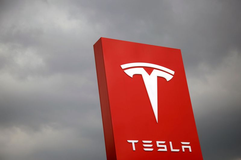 Australia's Syrah Resources gets Tesla reprieve in graphite supply deal
