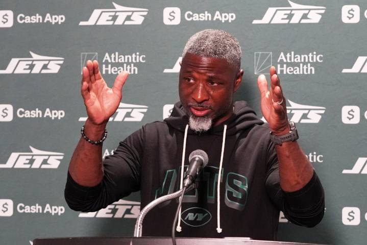 Aaron Glenn says Jets have to 'earn the right' to get calls