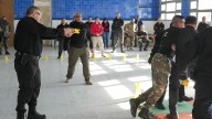 Pullaro y Cococcioni se sometieron a descargas de pistolas Taser