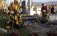 Mujer es rescatada tras caer en tumba de panteón del Santo Cristo