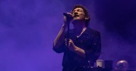 León Larregui reacciona a críticas por supuesto playback en conciertos de Zoé: ‘Uno de los mejores conciertos’