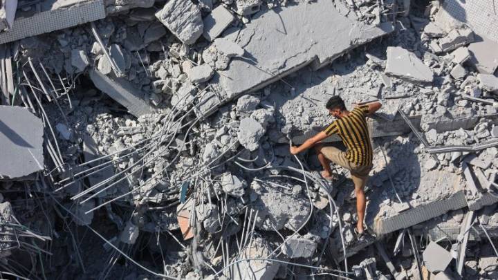 Más de 100.000 personas dejan Ciudad de Gaza mientras se intensifican los ataques israelíes