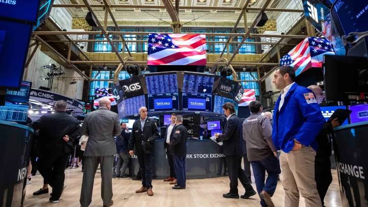 Wall Street cae mientras espera el resultado de la reunión de la Fed: el mercado apuesta a que habrá recortes