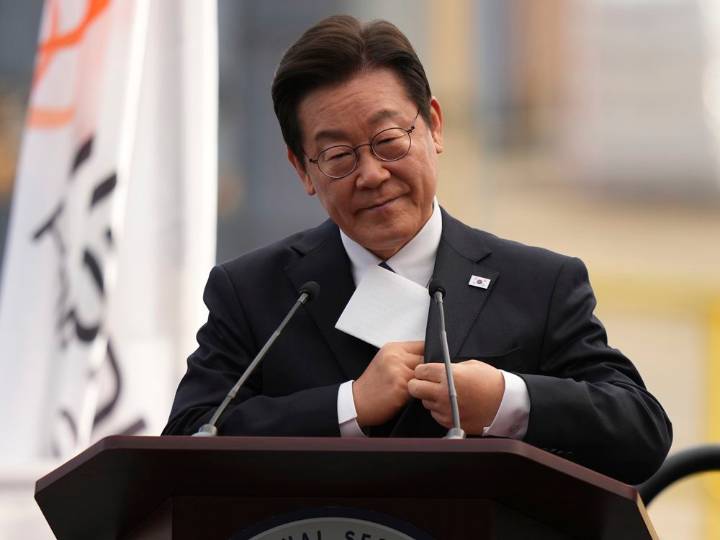 South Korea says detained Korean workers released before flight home