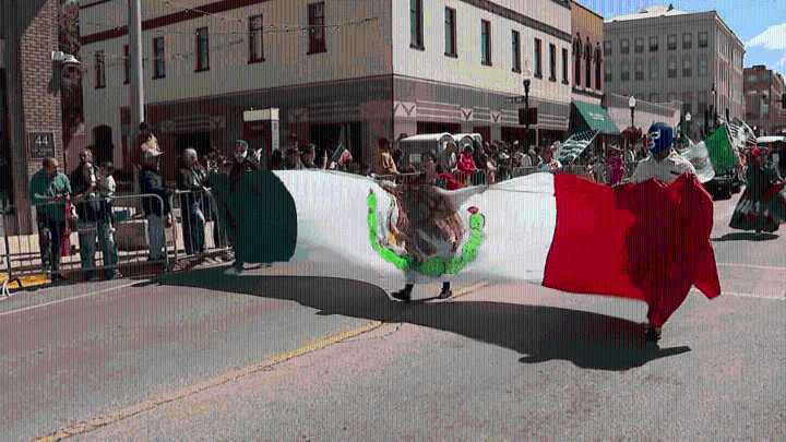 Aurora holds Fiestas Patrias parade despite ICE concerns