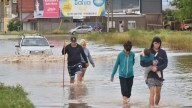 Bahía Blanca: el Gobierno recortó la mitad de los fondos para la asistencia a los damnificados