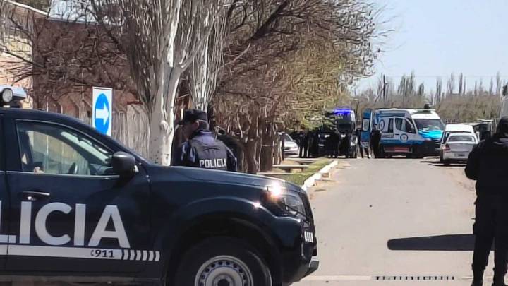 La alumna que disparó en la escuela de La Paz entregó el arma y la situación fue controlada