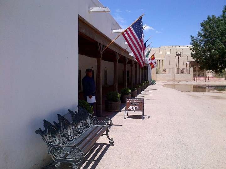 Preservation Texas presenta la exposición “Adobe en el Paso” en el Museo Los Portales de San Elizario