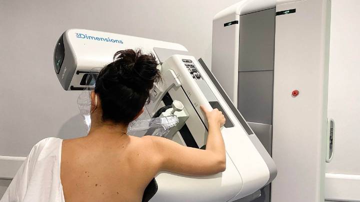 La Unidad Móvil de Detección Precoz de Cáncer de Mama se traslada a Alhaurín de la Torre