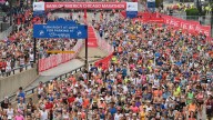 What time does the Chicago Marathon start?
