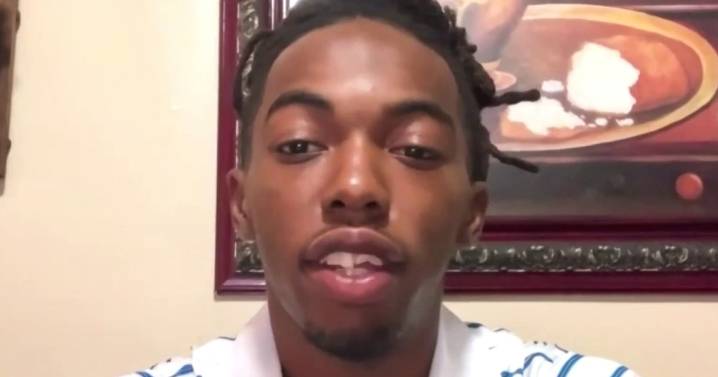 A Black man who was punched in the face by a white Florida officer asks the DOJ to investigate