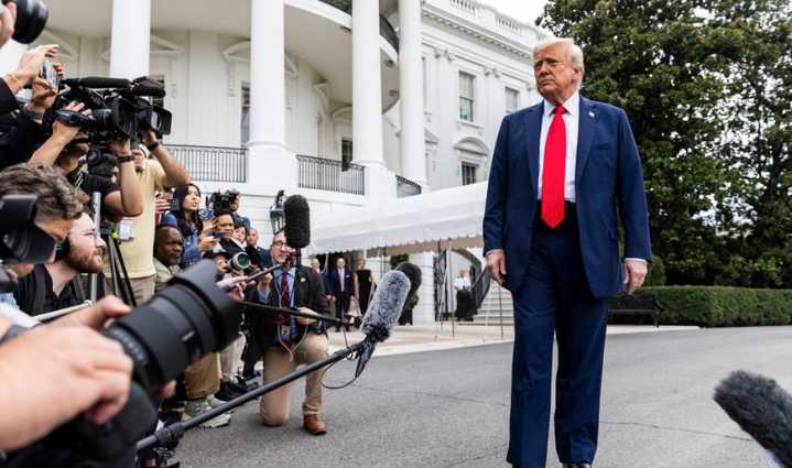 Trump encabeza multitudinario homenaje a Charlie Kirk, activista asesinado en Utah