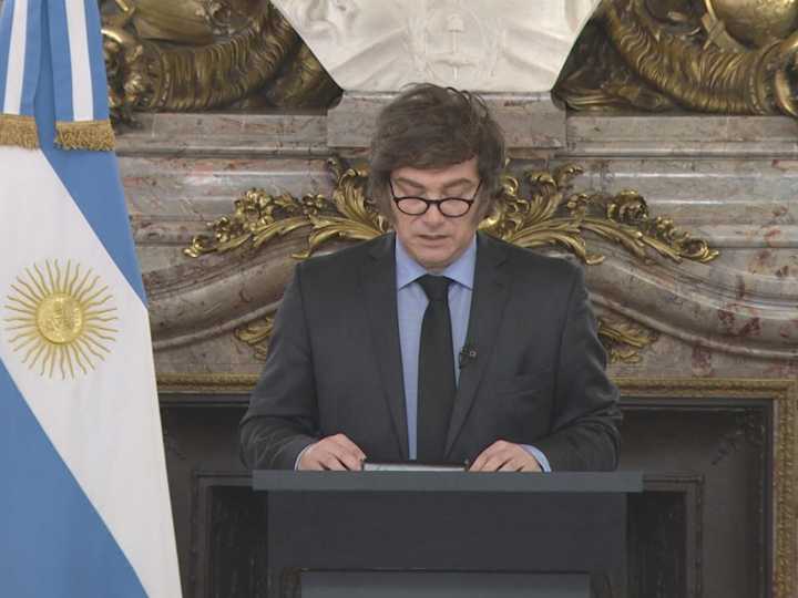 Milei presentó el Presupuesto: el equilibrio fiscal no se negocia y habrá más plata para educación, salud, jubilaciones y discapacidad