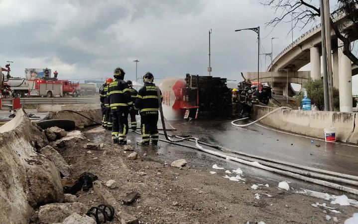 Empresa detrás de pipa que explotó no tiene seguros vigentes ante regulador
