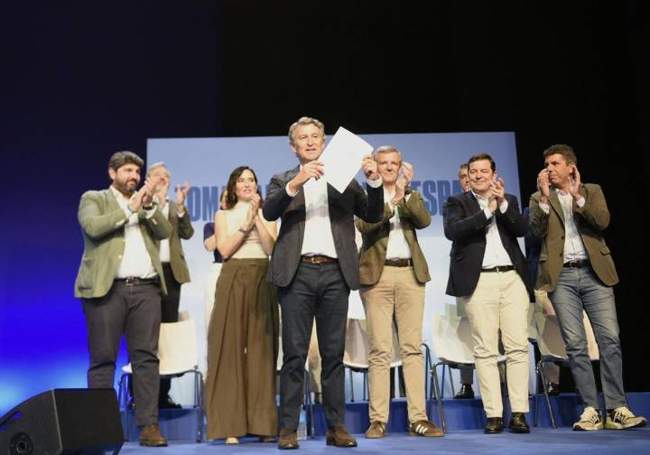 Feijóo confronta con Gobierno y Vox para «poner orden» en la inmigración y vaticina que Sánchez «va a acabar mal»