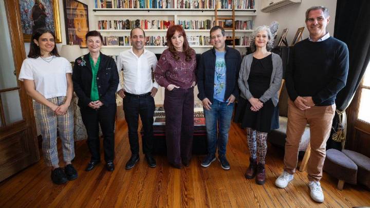 Cristina Kirchner se mostró con los candidatos de Fuerza Patria en la Ciudad