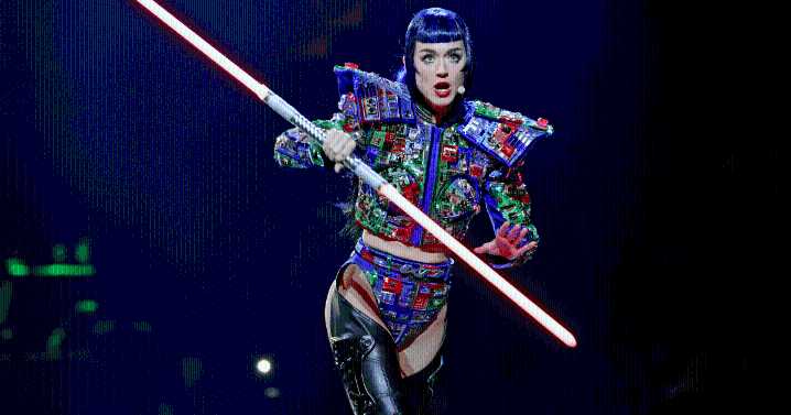 Photos: Katy Perry's Concert Outfit Is a Wildly Playful & Unconventional Spectacle