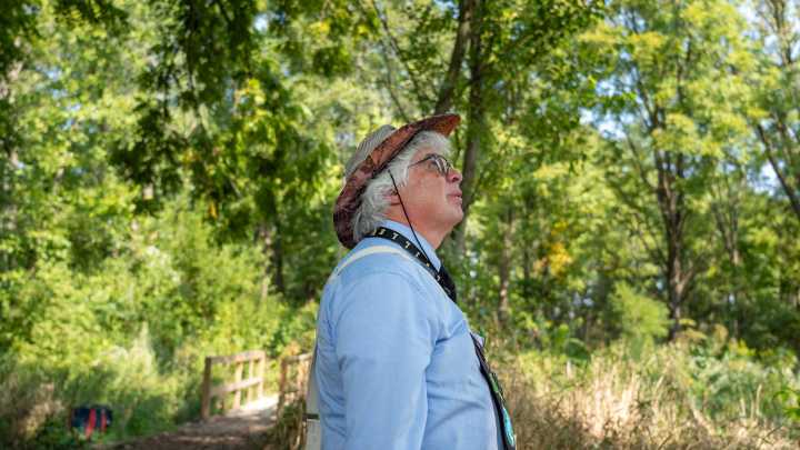 Shelbyville's ecology students spend class time outdoors, identifying native species
