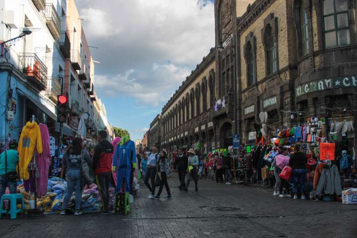 Crece el valor agregado de la economía informal en Puebla: Inegi
