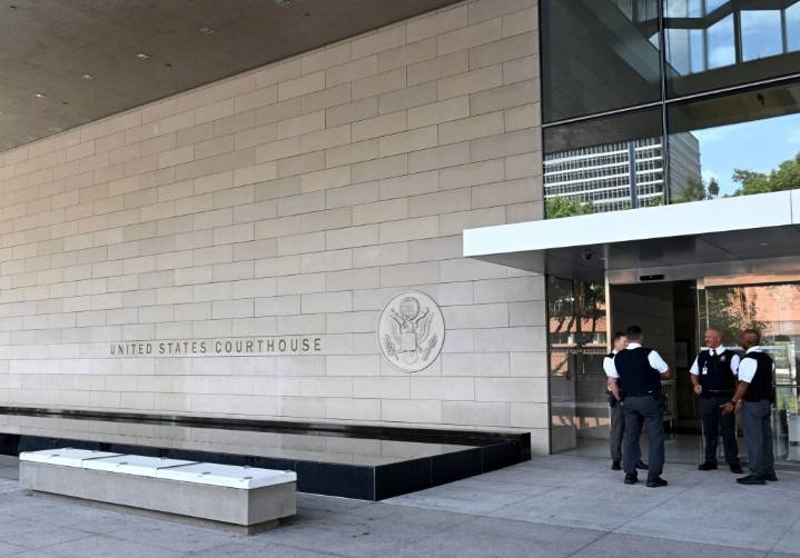 SFV film accountant pleads not guilty to embezzling $2M for Vegas trips, porn actress hookups