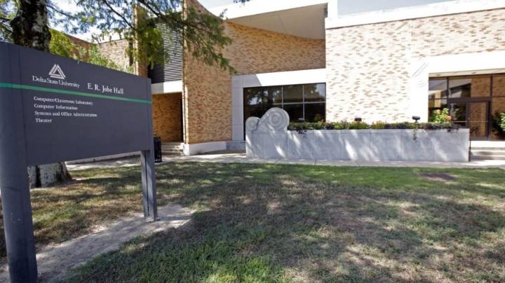 Family of Black student found hanging from a tree in Mississippi seeks independent autopsy