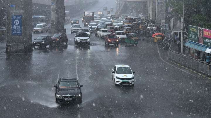 Heavy Rains Lash Hyderabad: Meteorological Department Warns of More Showers in Next 2 Hours